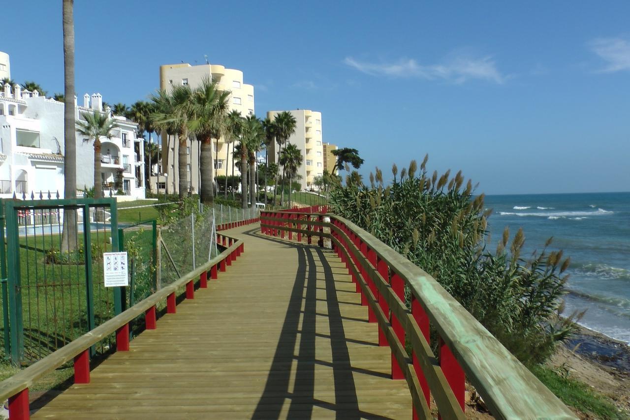 Apartment Sun Of Andalucia In First Beach Line With View On Africa Sitio de Calahonda Exteriör bild